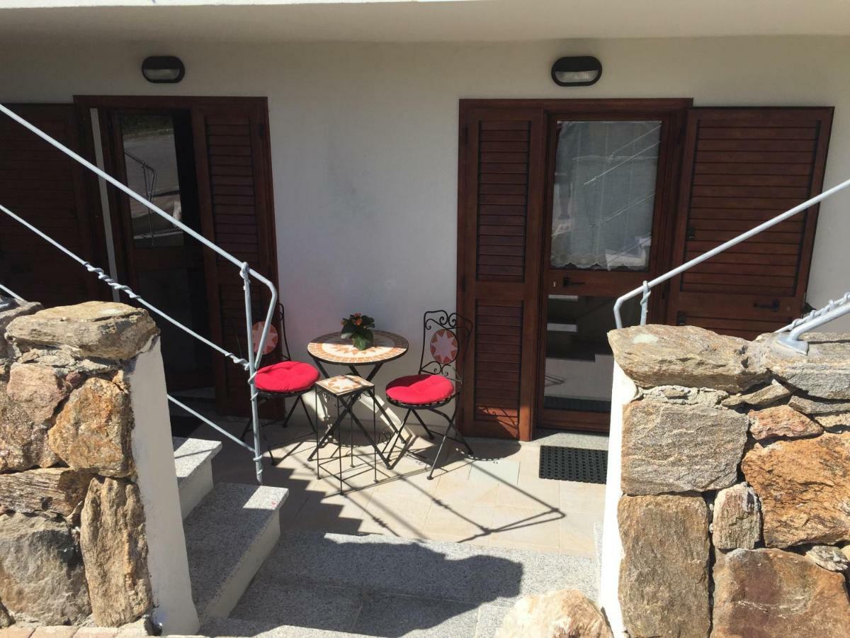 Blue Portrait House Apartment Golfo Aranci Luaran gambar